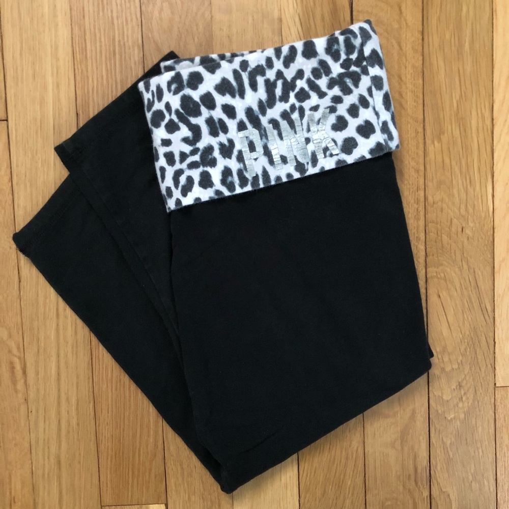PINK yoga cropped